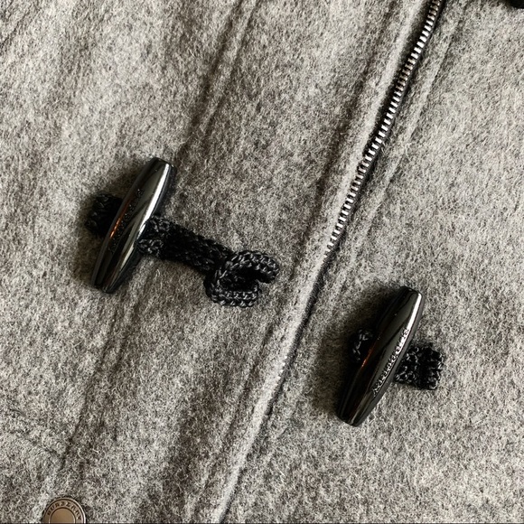 NWT Authentic Burberry Wool Toggle Cropped Jacket - Picture 4 of 5